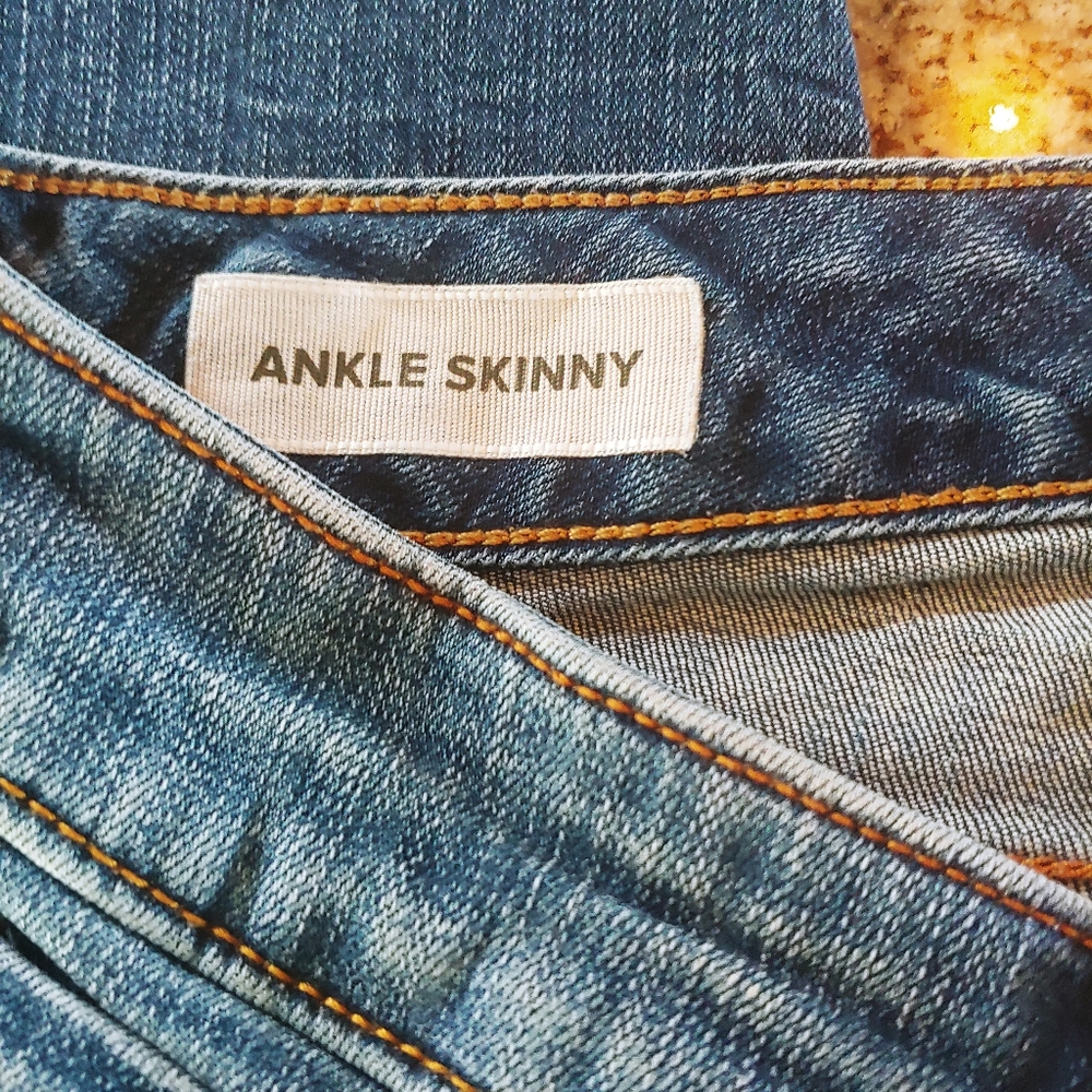 Blue jeans - Picture 3 of 5